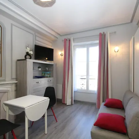 Mont-dore : Centre Avec Ascenseur - 2 Pers - Cuisine Equipee - Fr-1-608-103 Apartment Le Mont-Dore