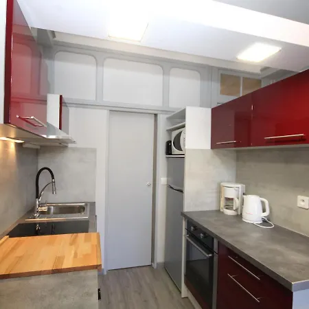 Mont-dore : Centre Avec Ascenseur - 2 Pers - Cuisine Equipee - Fr-1-608-103 * Le Mont-Dore